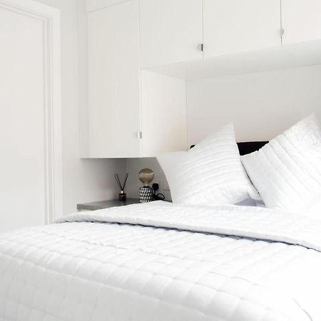 Modern Apartment With Free Parking And Wifi Stratford-upon-Avon Exterior photo