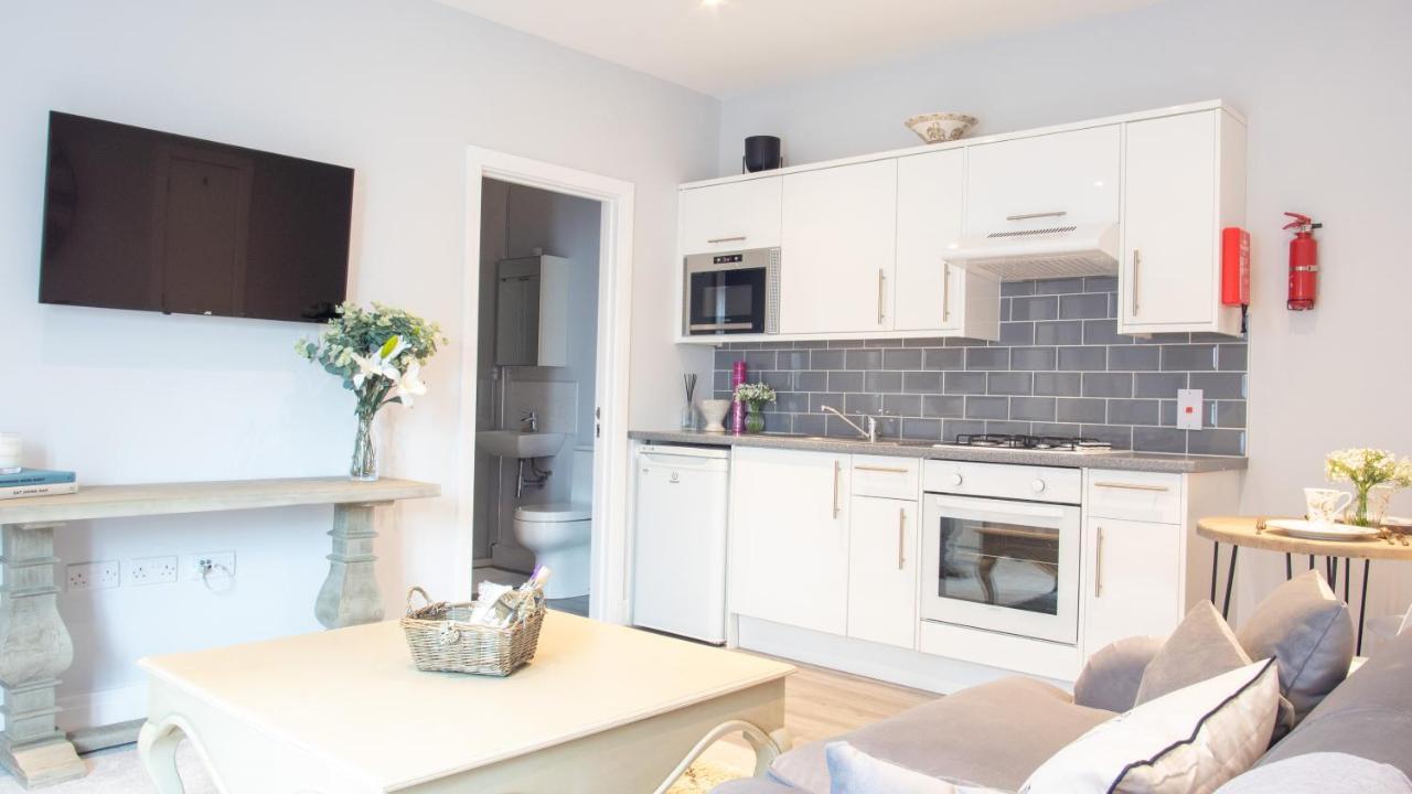 Modern Apartment With Free Parking And Wifi Stratford-upon-Avon Exterior photo