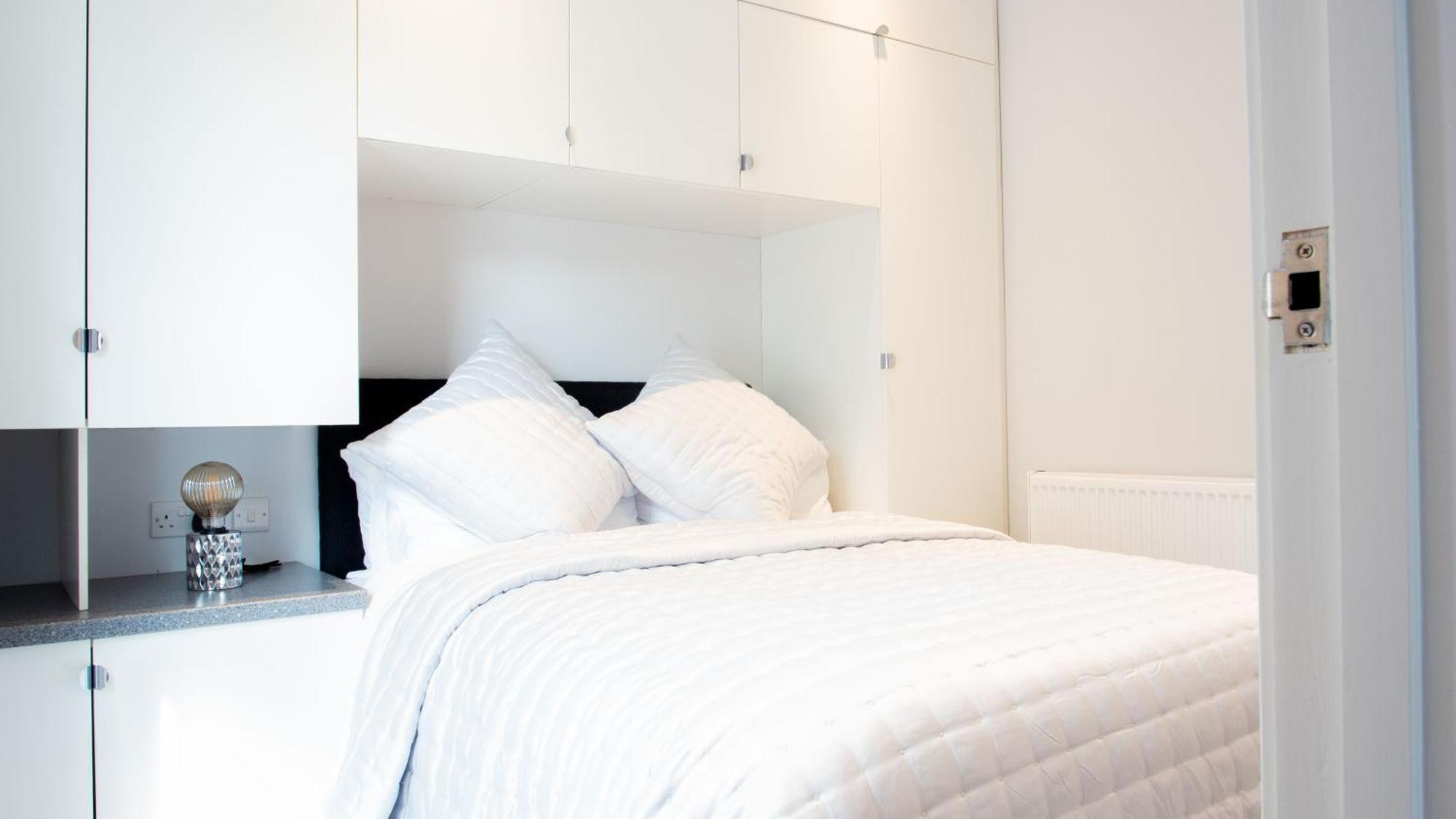 Modern Apartment With Free Parking And Wifi Stratford-upon-Avon Exterior photo